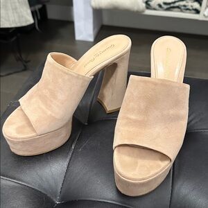 Gianvito Rossi Holly Beige Suede Platform Heels